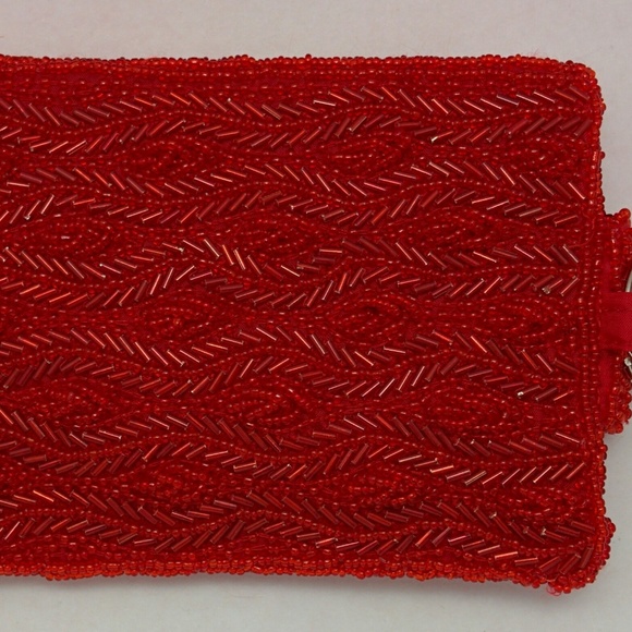 Handmade Red Beaded Cellphone Wallet With Hook - Picture 3 of 5